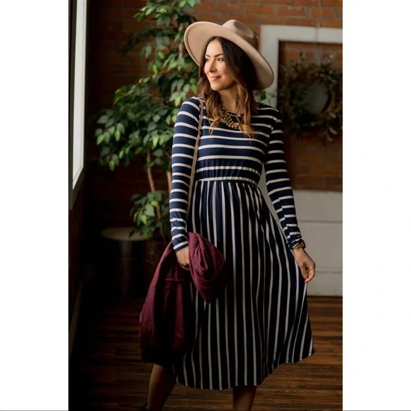 Brand New | Striped Midi Dress - Picture 4 of 16
